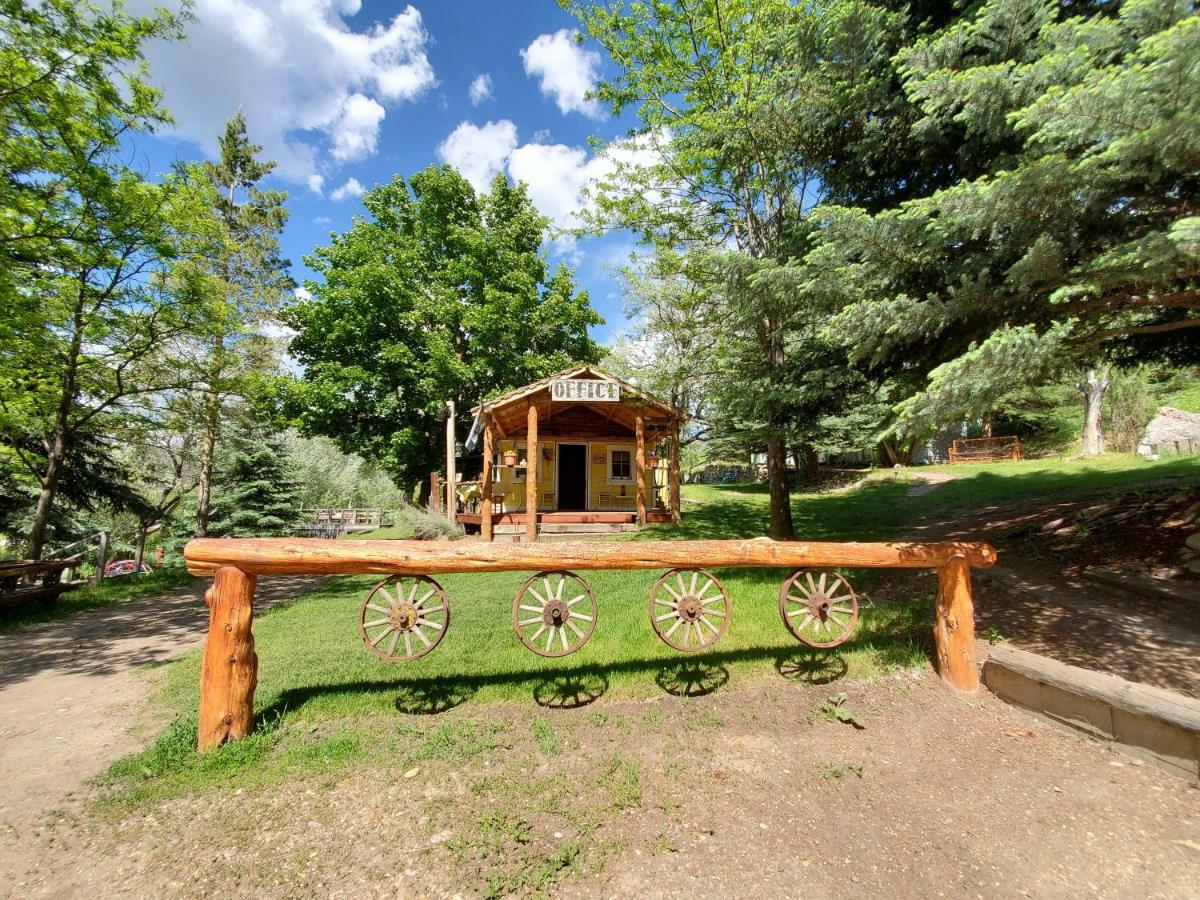 Bristol Cabins لافا هوت سبرينغس المظهر الخارجي الصورة